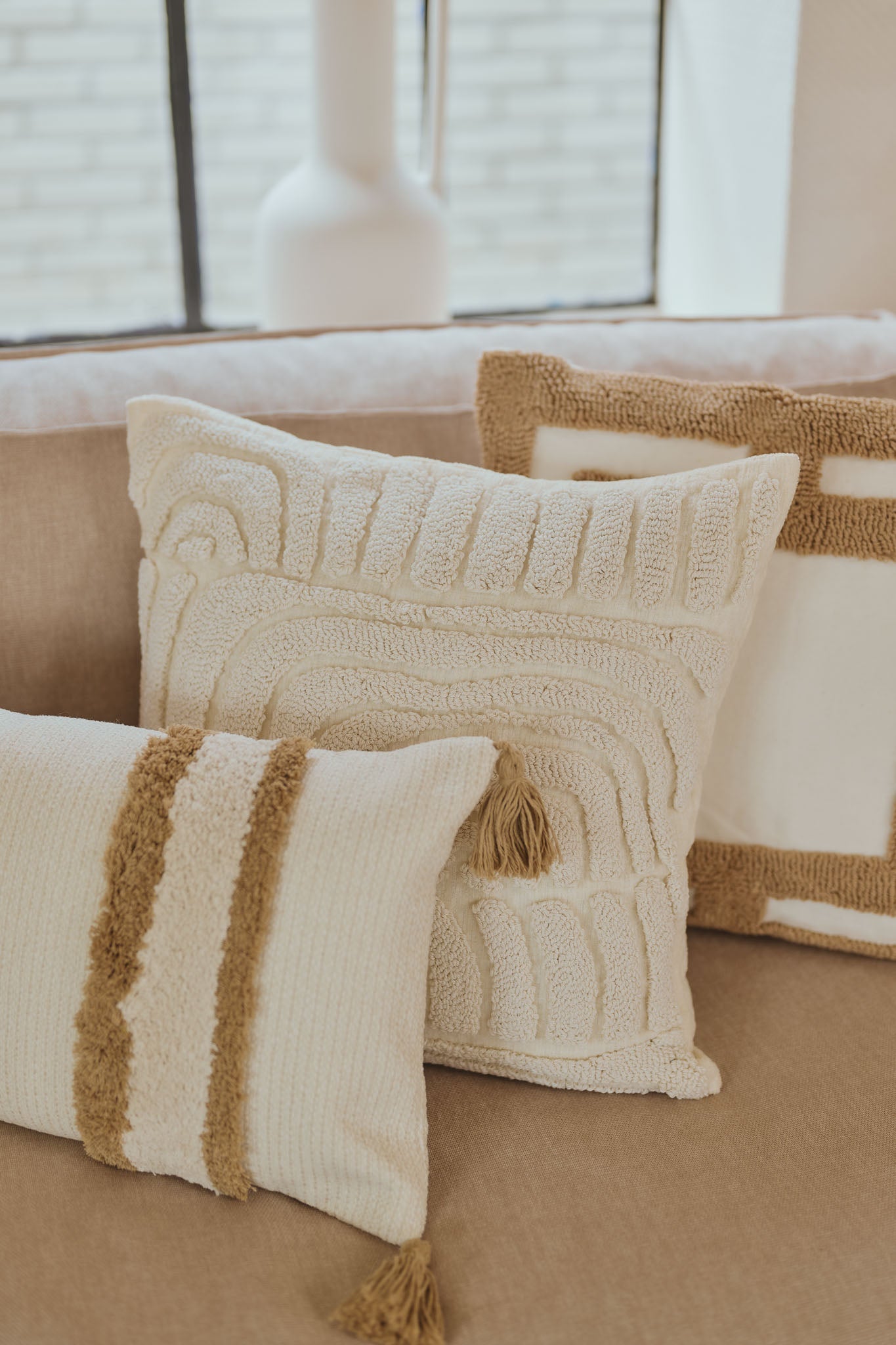 Tufted Cushion Cover 45x45 cm in Soft Sand – Elegant Sofa Cushion Cover for Scatter Cushions and Home Decor