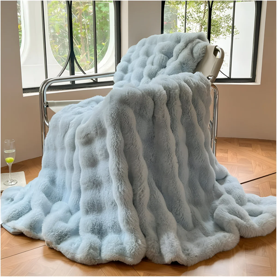 Ultra-Soft Fleece Blanket, Lightweight Plaid Throw for Home and Travel, Cozy Fluffy Design 4