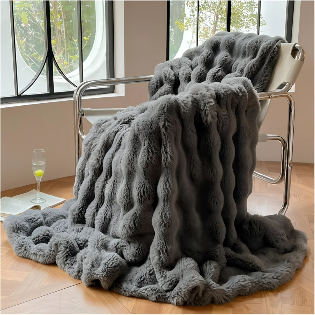 Ultra-Soft Fleece Blanket, Lightweight Plaid Throw for Home and Travel, Cozy Fluffy Design 5