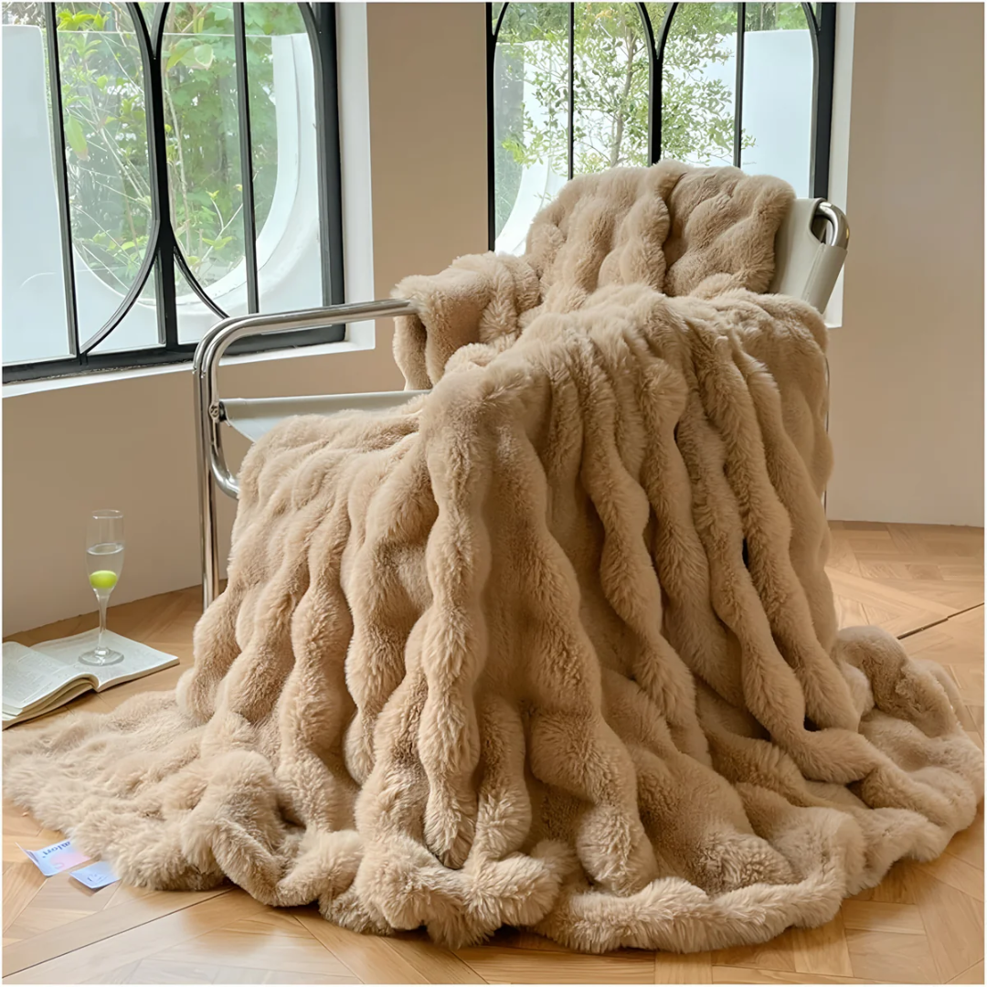 Ultra-Soft Fleece Blanket, Lightweight Plaid Throw for Home and Travel, Cozy Fluffy Design 6