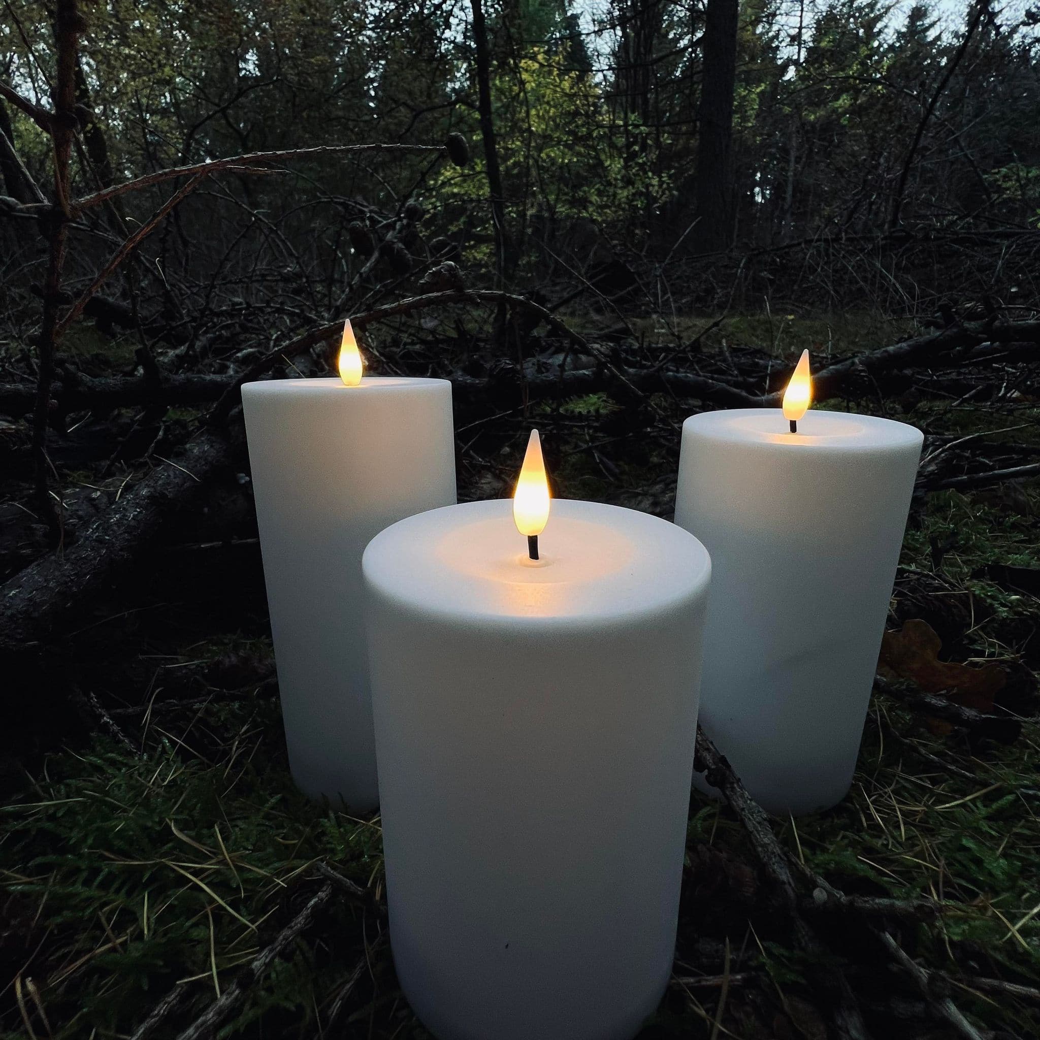 Weatherproof LED Flameless Pillar Candle Set for Indoor and Outdoor Use with Remote Control - Safe, Durable, and Elegant 1