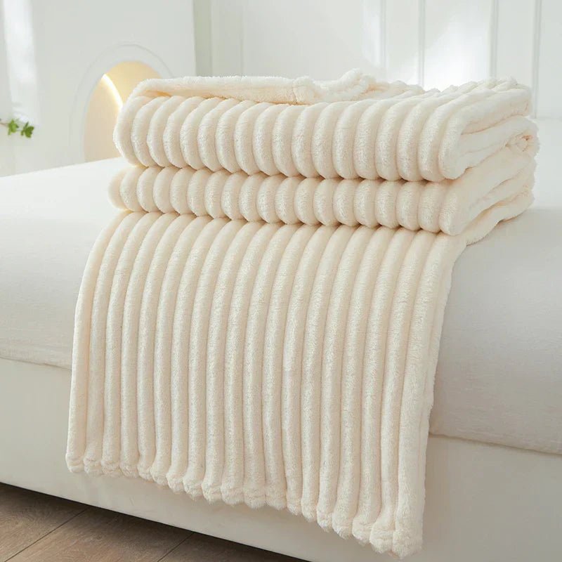 Wide Striped Flannel Fleece Blanket – Soft Polyester, Lightweight, 150 × 200 cm, Machine Washable, Ideal for All-Season Comfort 1