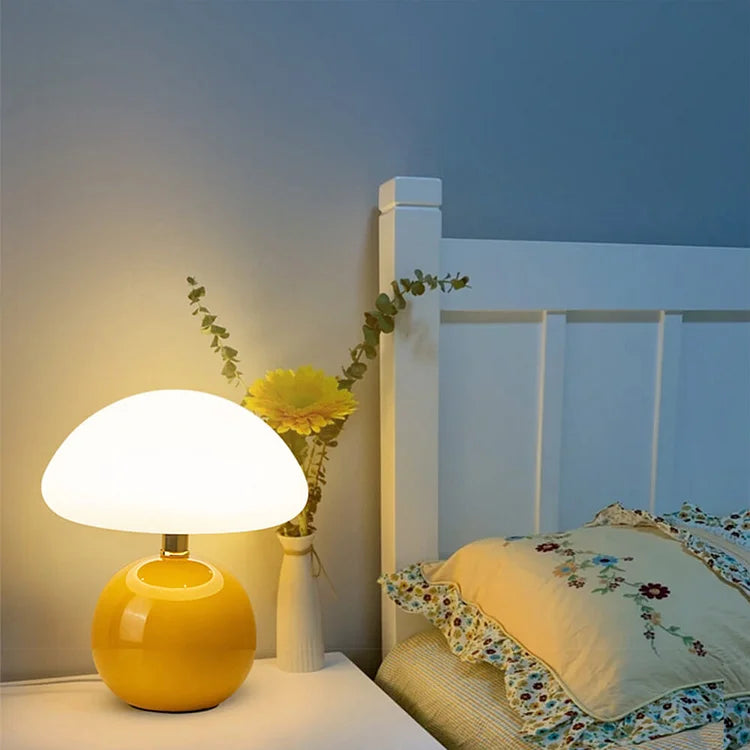 French Mushroom Lamp – Cream Table Light – Soft Ambient Glow – Retro Design